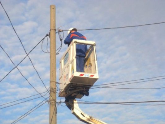Cercetaţi de poliţiştii din Năvodari pentru furturi de energie electrică